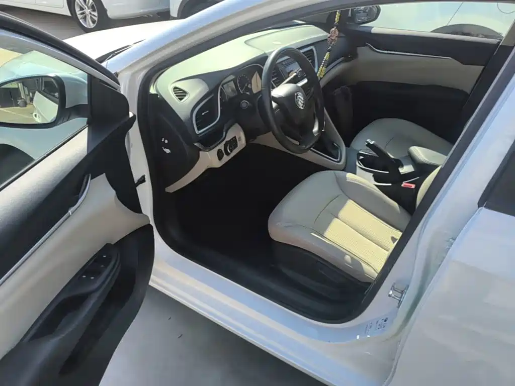 Buick Excelle — миниатюра 16
