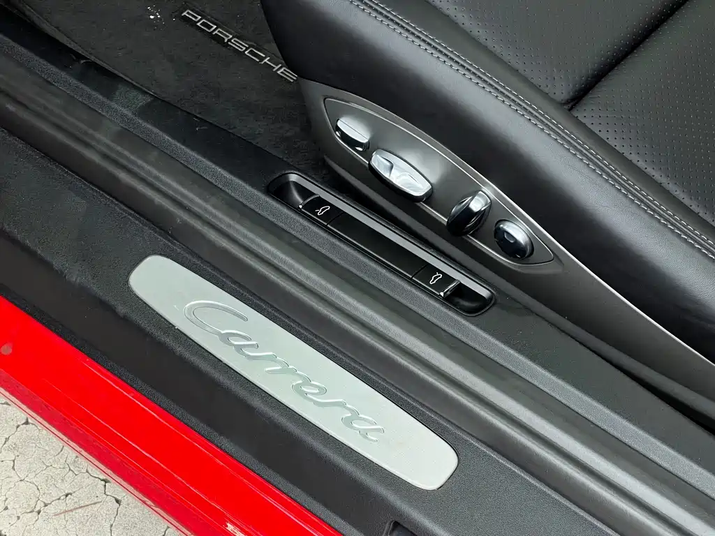 Porsche 911 — миниатюра 23