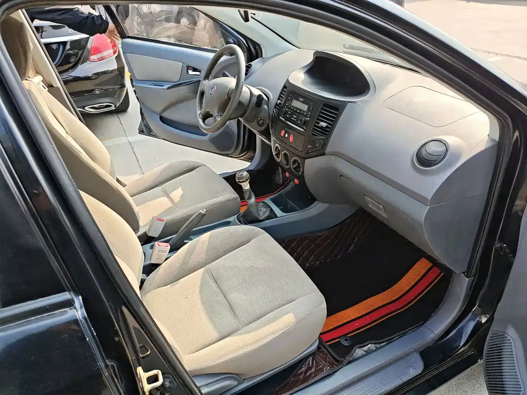 Geely King Kong — миниатюра 7