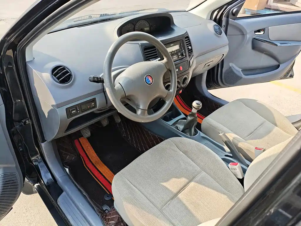 Geely King Kong — миниатюра 13