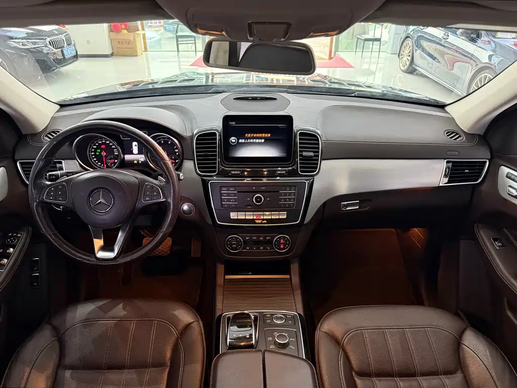 Mercedes-Benz GLS 2017 GLS 400 4MATIC