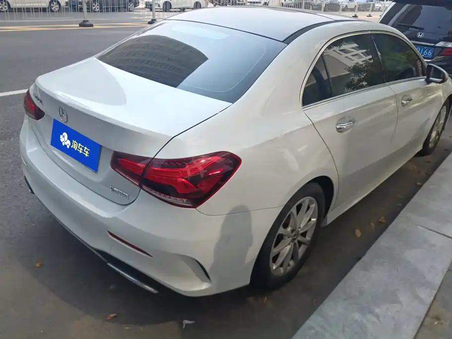 Mercedes-Benz A-Class — миниатюра 3