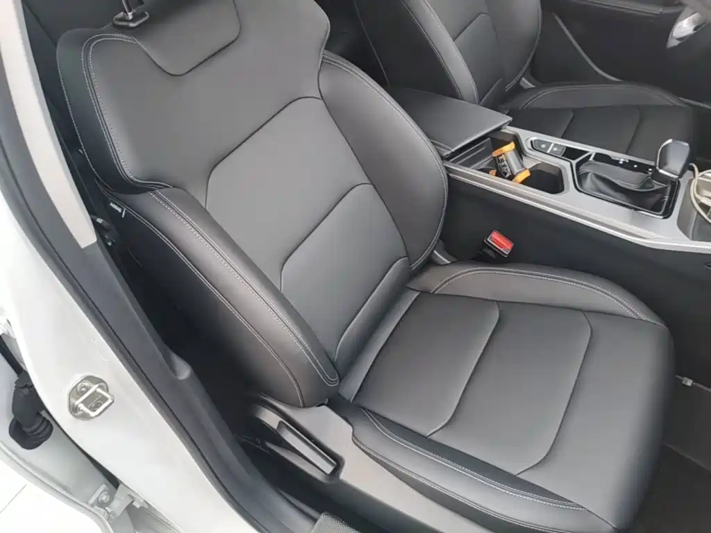 Geely Emgrand — миниатюра 25