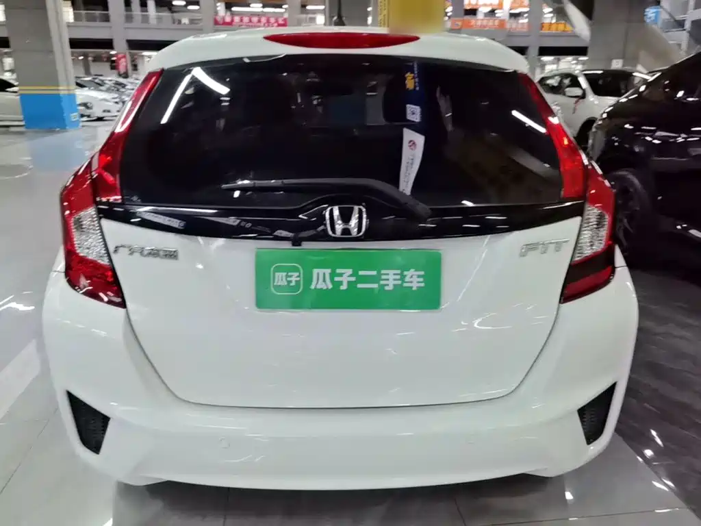 Honda Fit — миниатюра 6