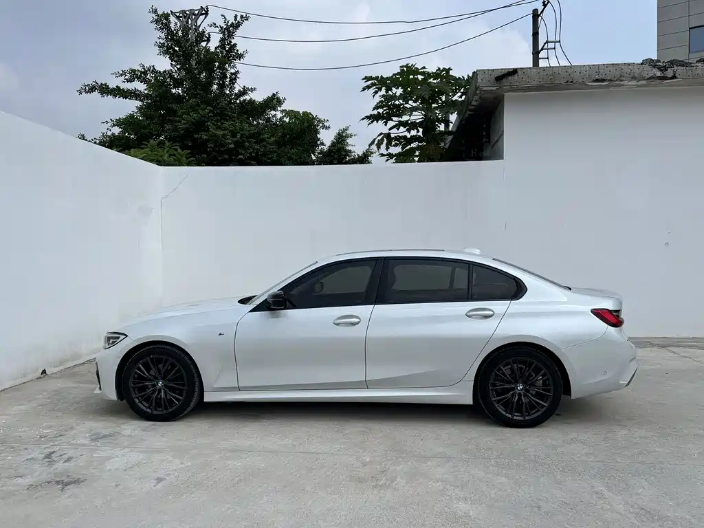 BMW 3 Series — миниатюра 11