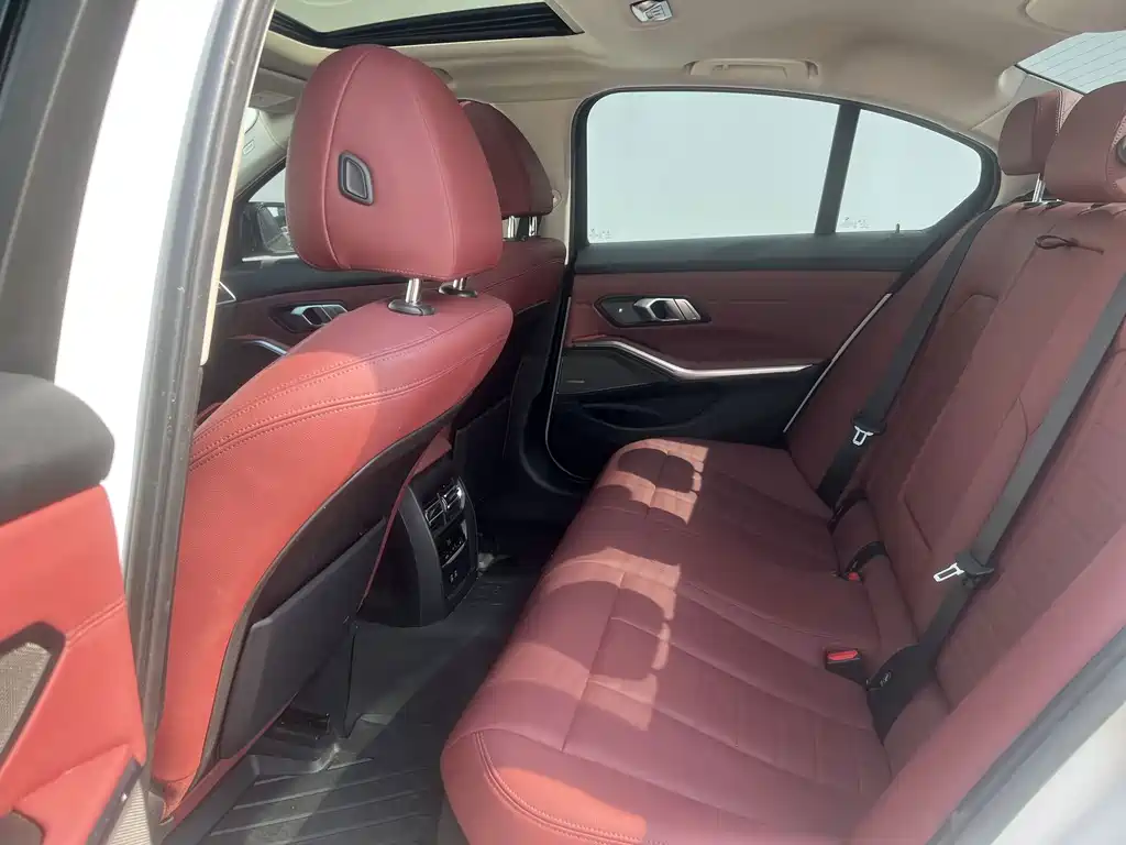 BMW 3 Series — миниатюра 6