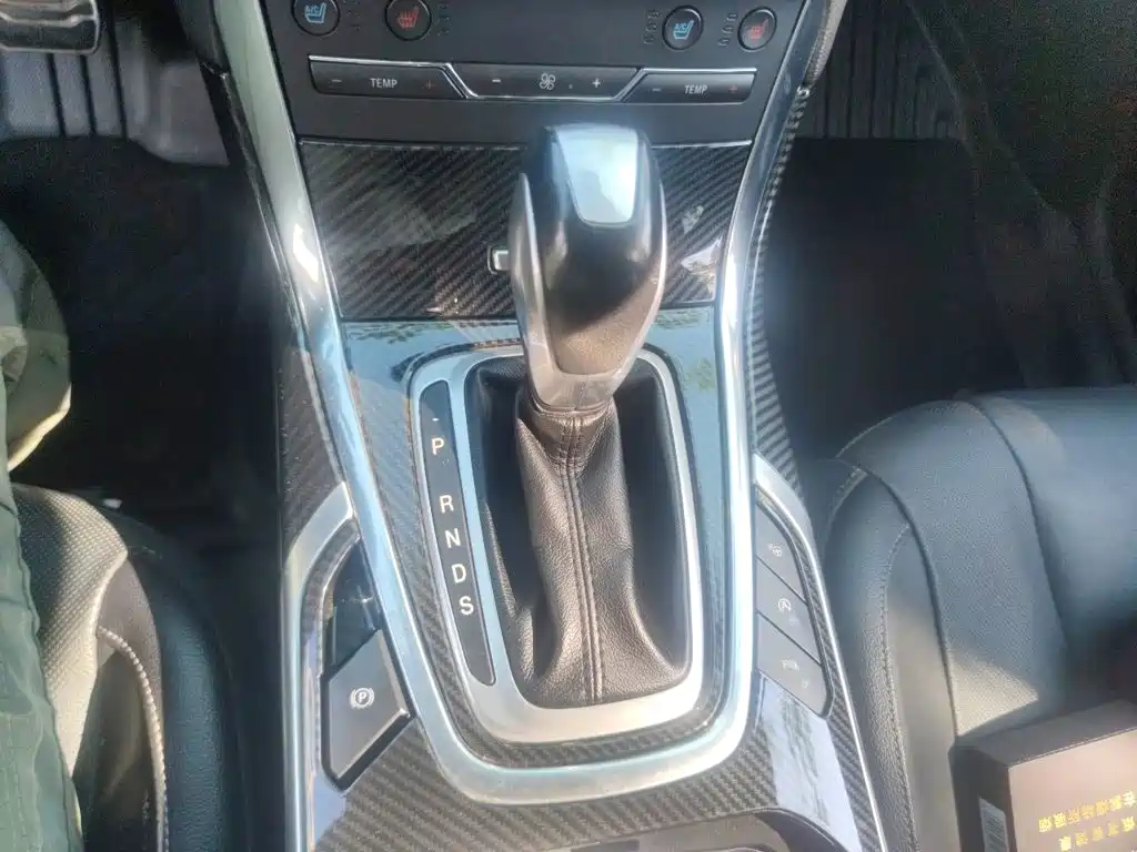 Ford Edge — миниатюра 15
