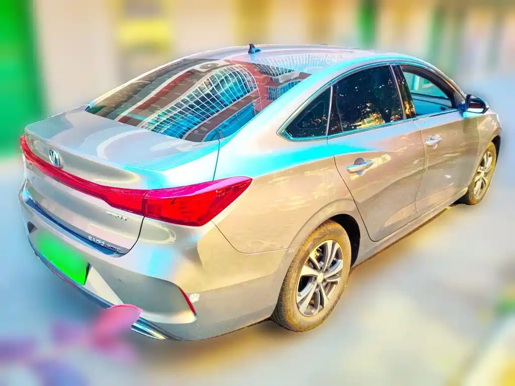 Changan Eado — миниатюра 4
