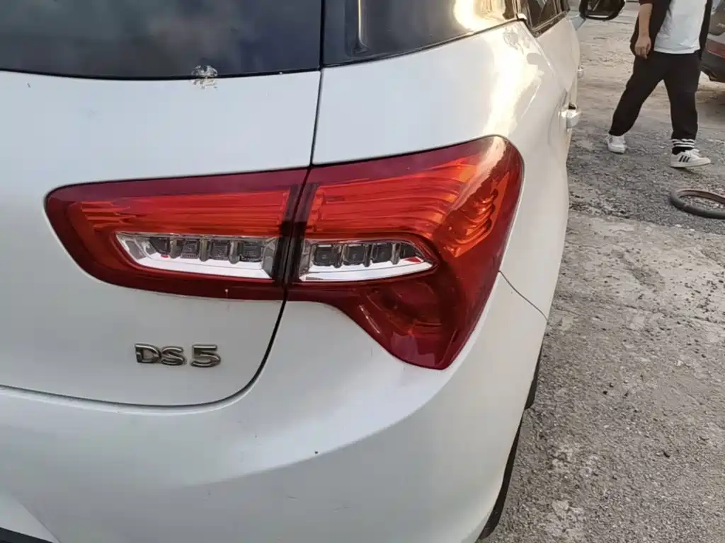DS DS 5 — миниатюра 8