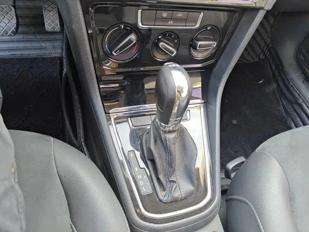 Volkswagen Bora — миниатюра 10