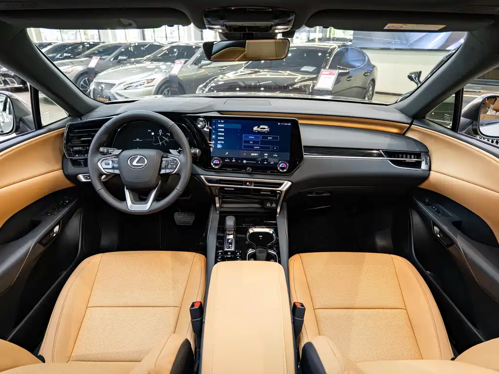 Lexus RX — миниатюра 13
