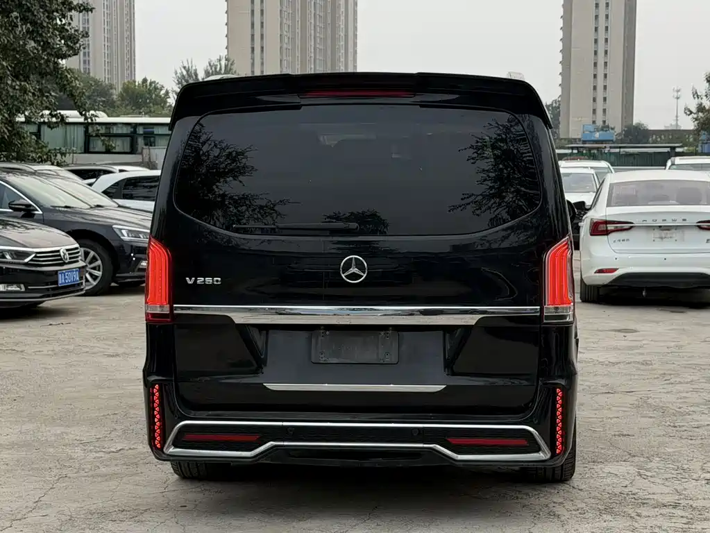 Mercedes-Benz V-Class — миниатюра 4