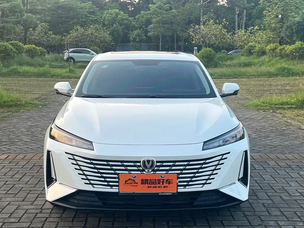 Changan Eado — миниатюра 2
