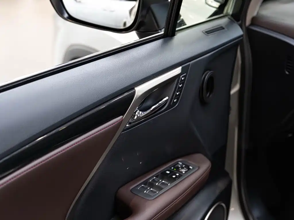 Lexus RX — миниатюра 20