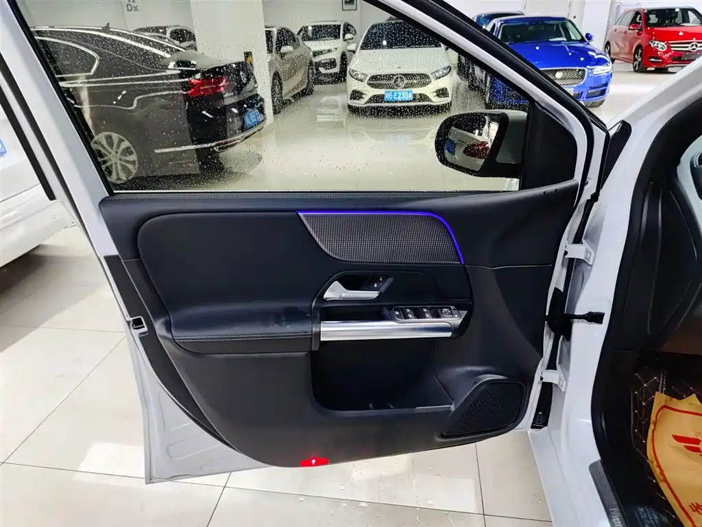 MERCEDES-BENZ B CLASS