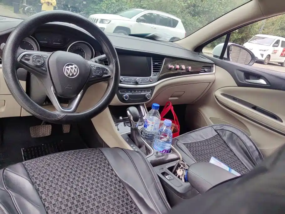 Buick Verano — миниатюра 11