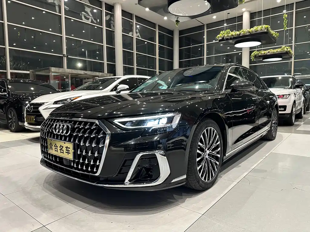 AUDI A8
