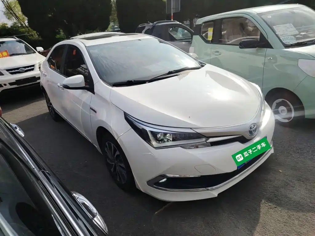 TOYOTA COROLLA