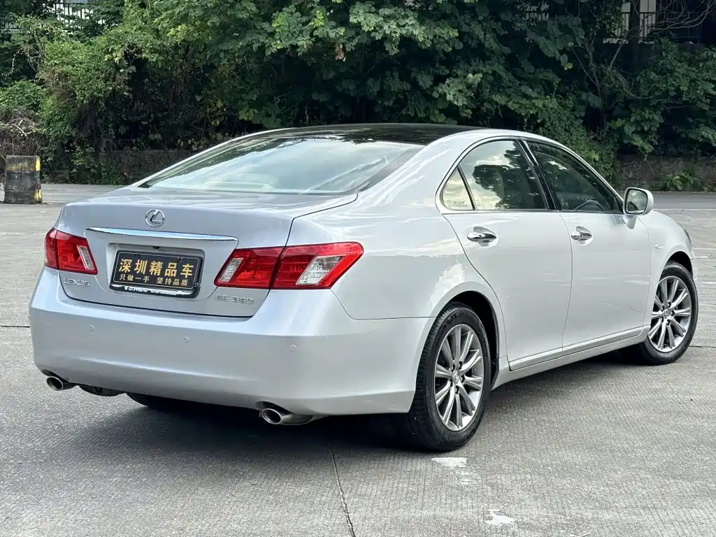 Lexus ES — миниатюра 5