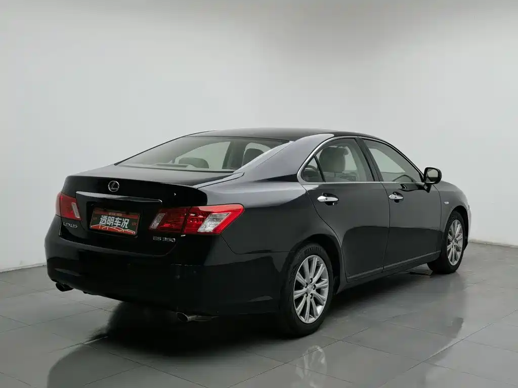 Lexus ES — миниатюра 2