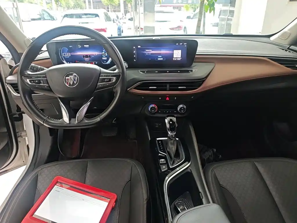 Buick Verano — миниатюра 10