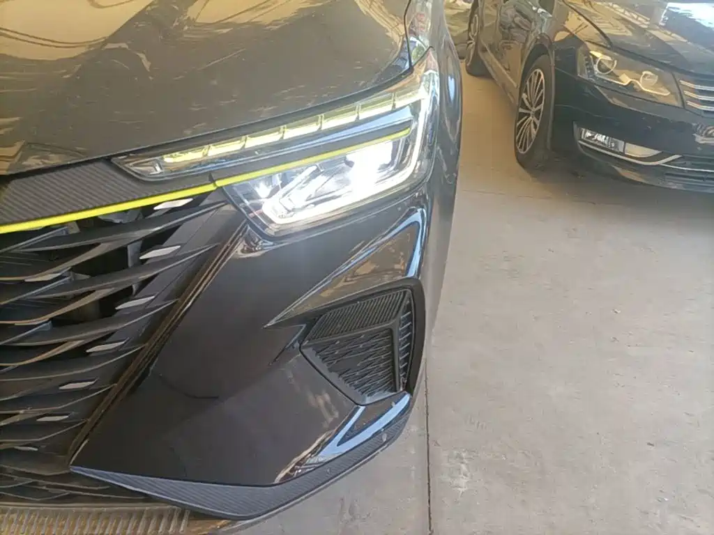 Roewe RX5 — миниатюра 24