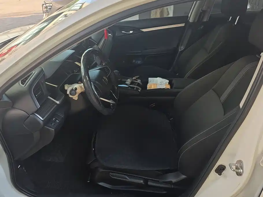 Honda Civic — миниатюра 9