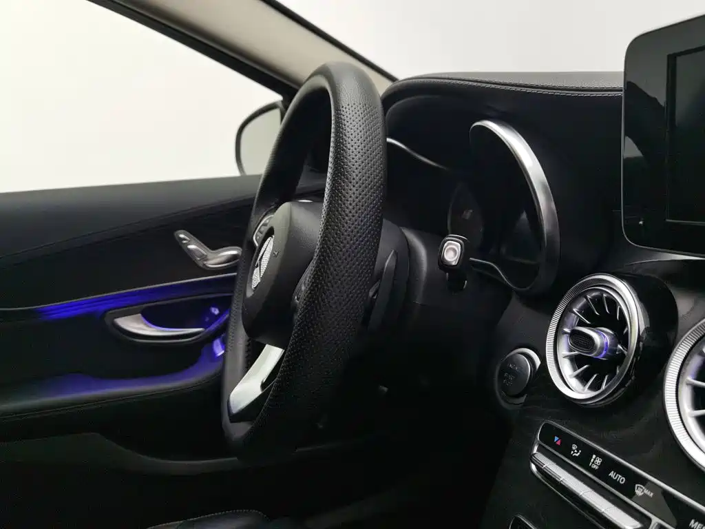 Mercedes-Benz C-Class — миниатюра 22