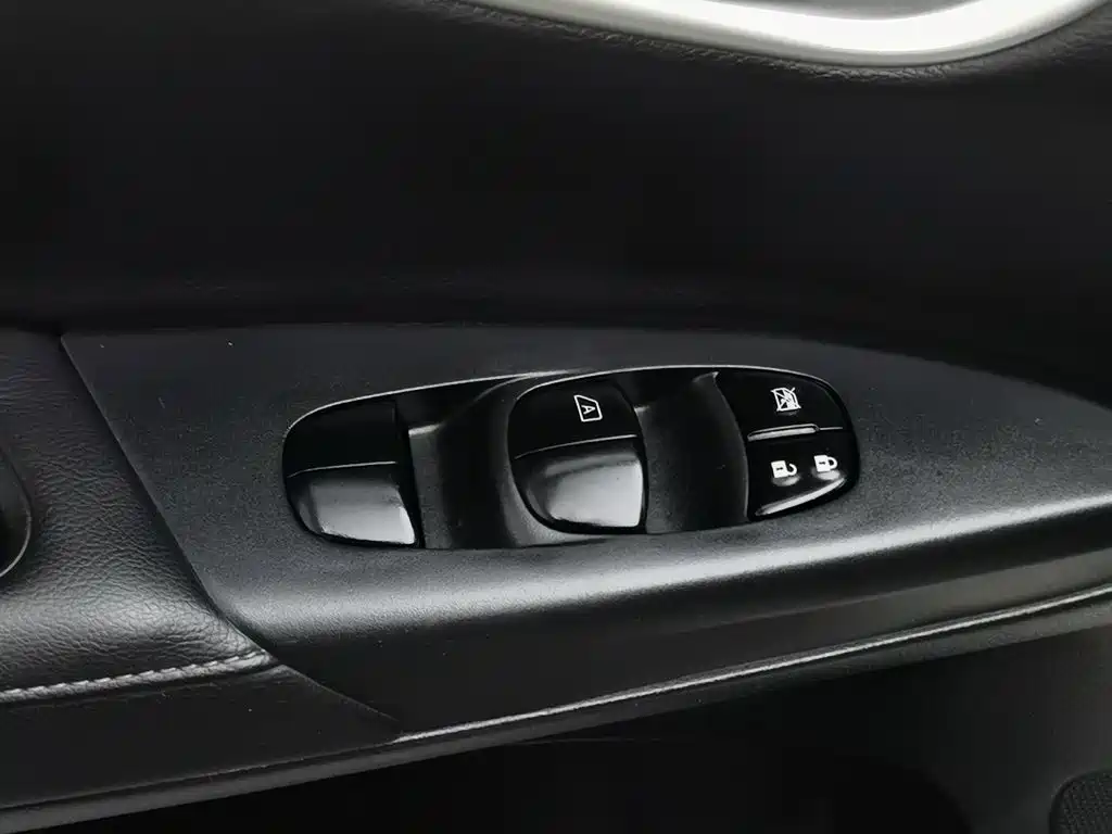 Nissan Sylphy — миниатюра 9