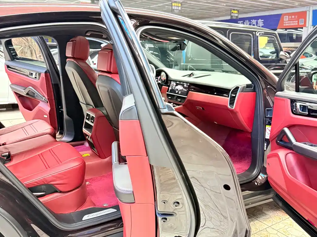 Porsche Cayenne — миниатюра 19