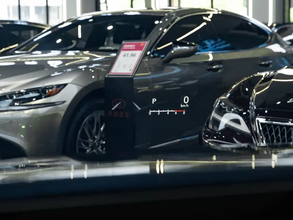 Lexus ES — миниатюра 21