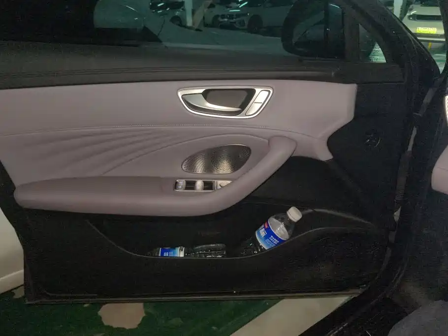 Roewe M7 DMH — миниатюра 7