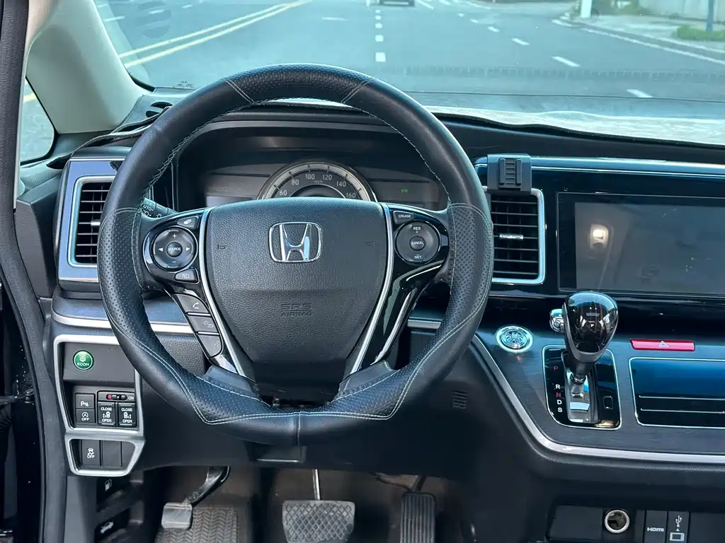 Honda Elysion — миниатюра 11