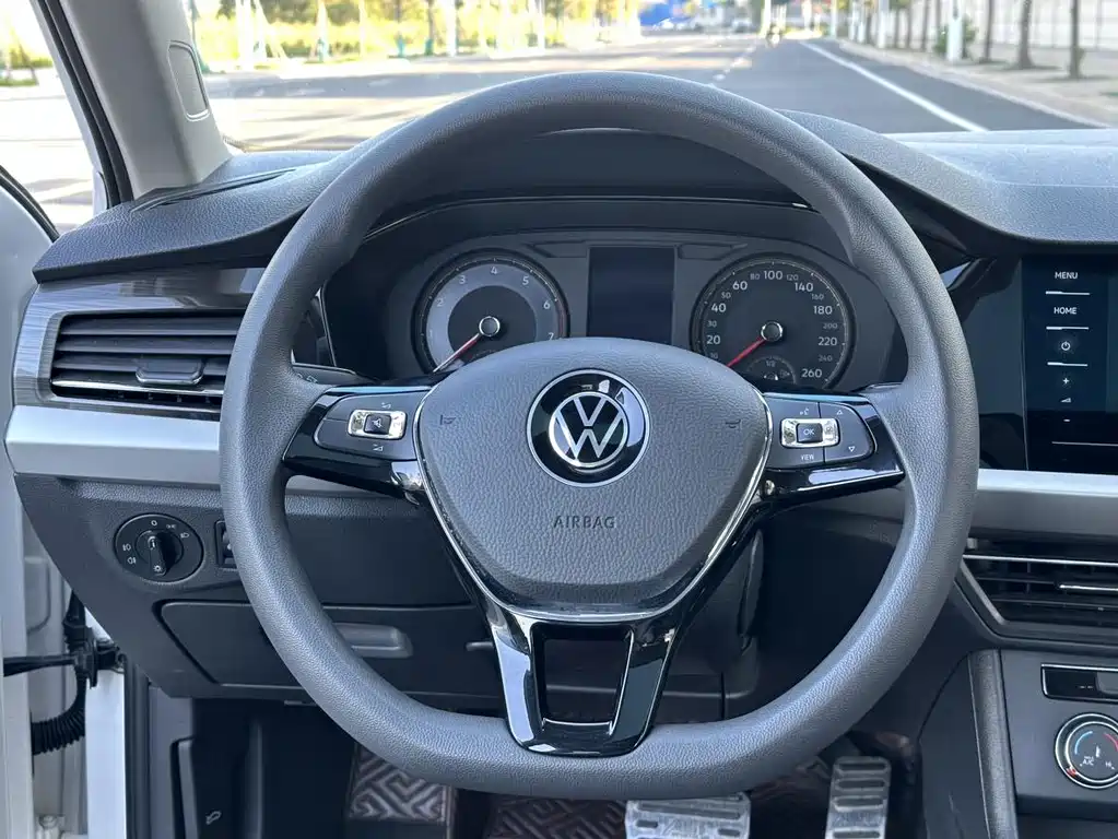 Volkswagen Lavida — миниатюра 14