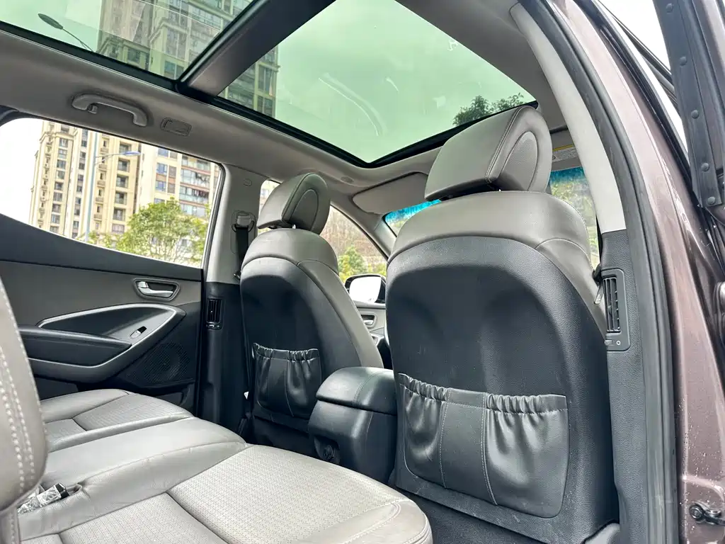 Hyundai Santa Fe (Import) — миниатюра 29