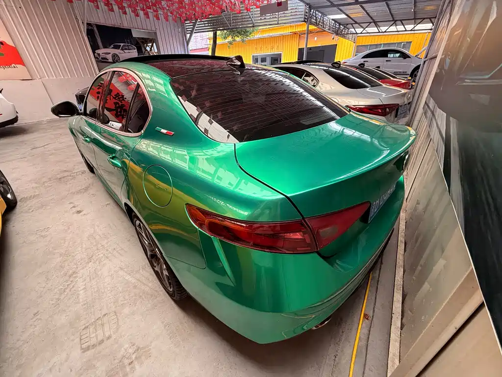 Alfa Romeo Giulia — миниатюра 8