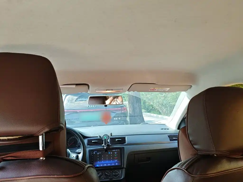 Volkswagen Santana — миниатюра 19