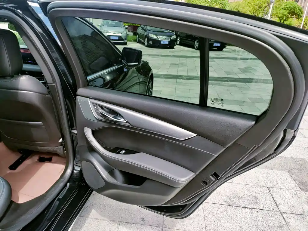 Cadillac CT5 — миниатюра 33