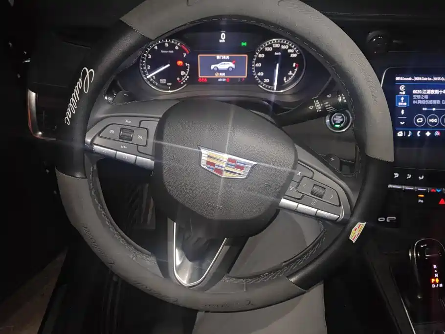 Cadillac XT4 — миниатюра 15