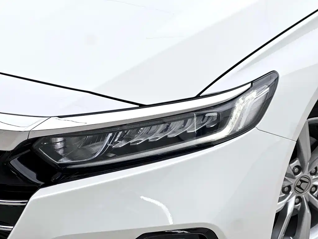 Honda Accord — миниатюра 11