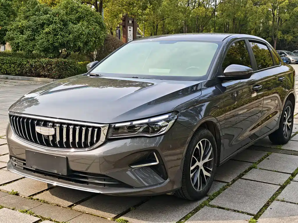Geely Emgrand 2025