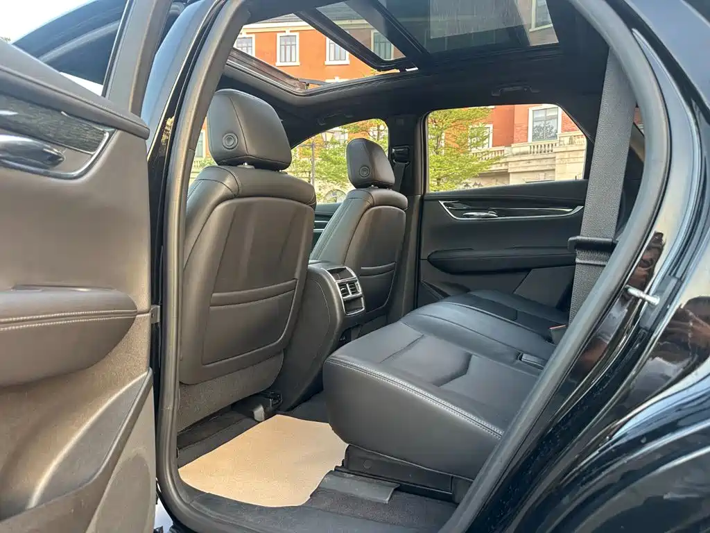 Cadillac XT5 — миниатюра 9