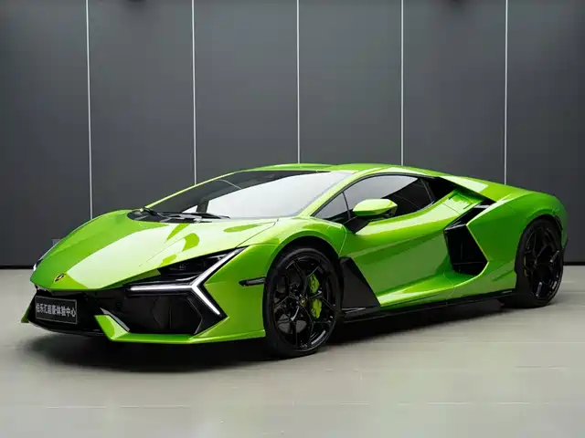 2025 Lamborghini Revuelto
