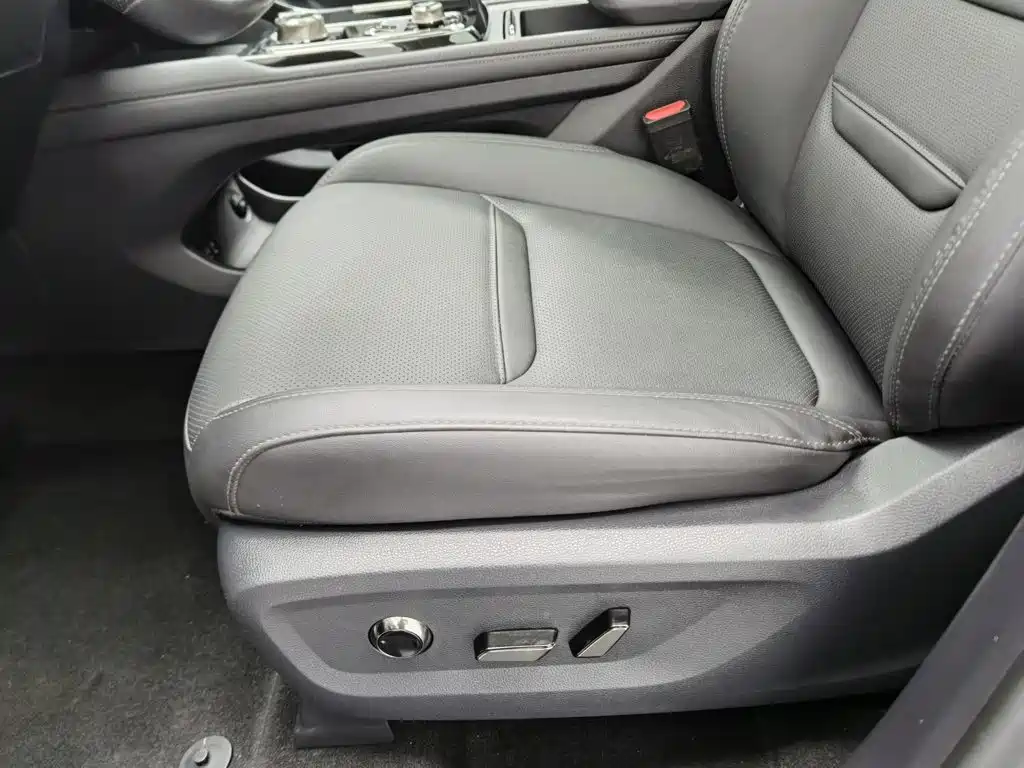 Ford Equator Sport — миниатюра 20