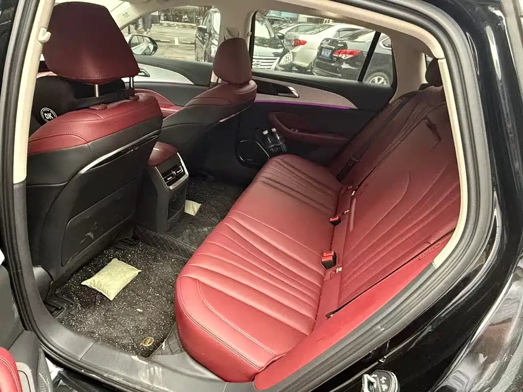 Hongqi Hongqi H5 — миниатюра 6