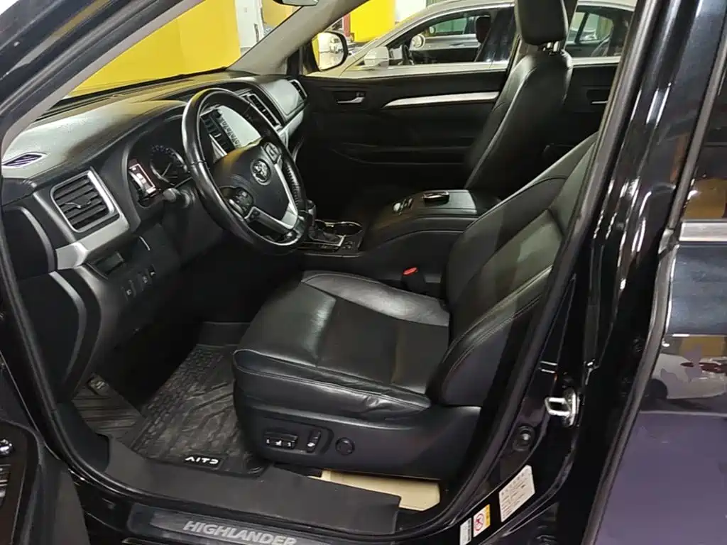 Toyota Highlander — миниатюра 15