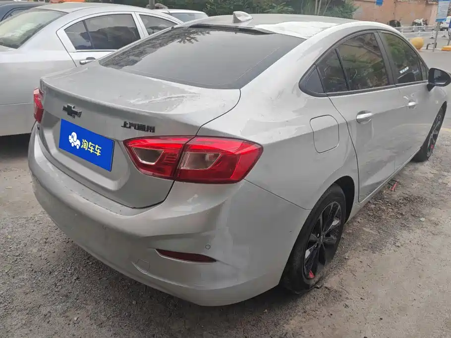 Chevrolet Cruze — миниатюра 3