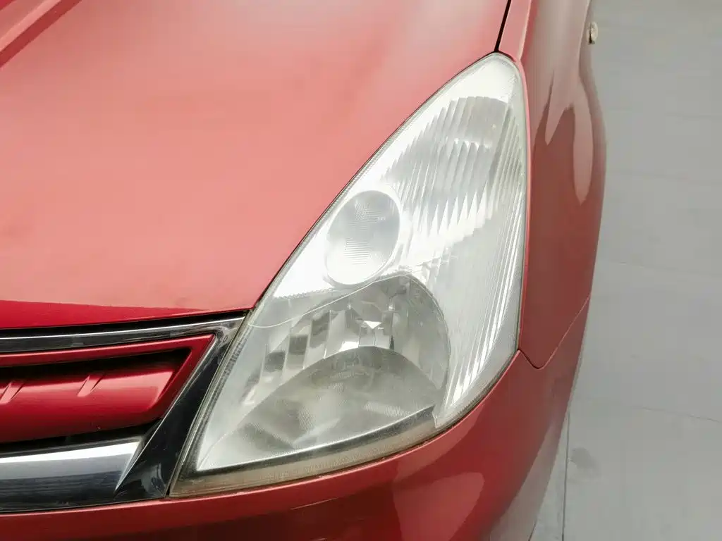 Nissan Livina — миниатюра 7