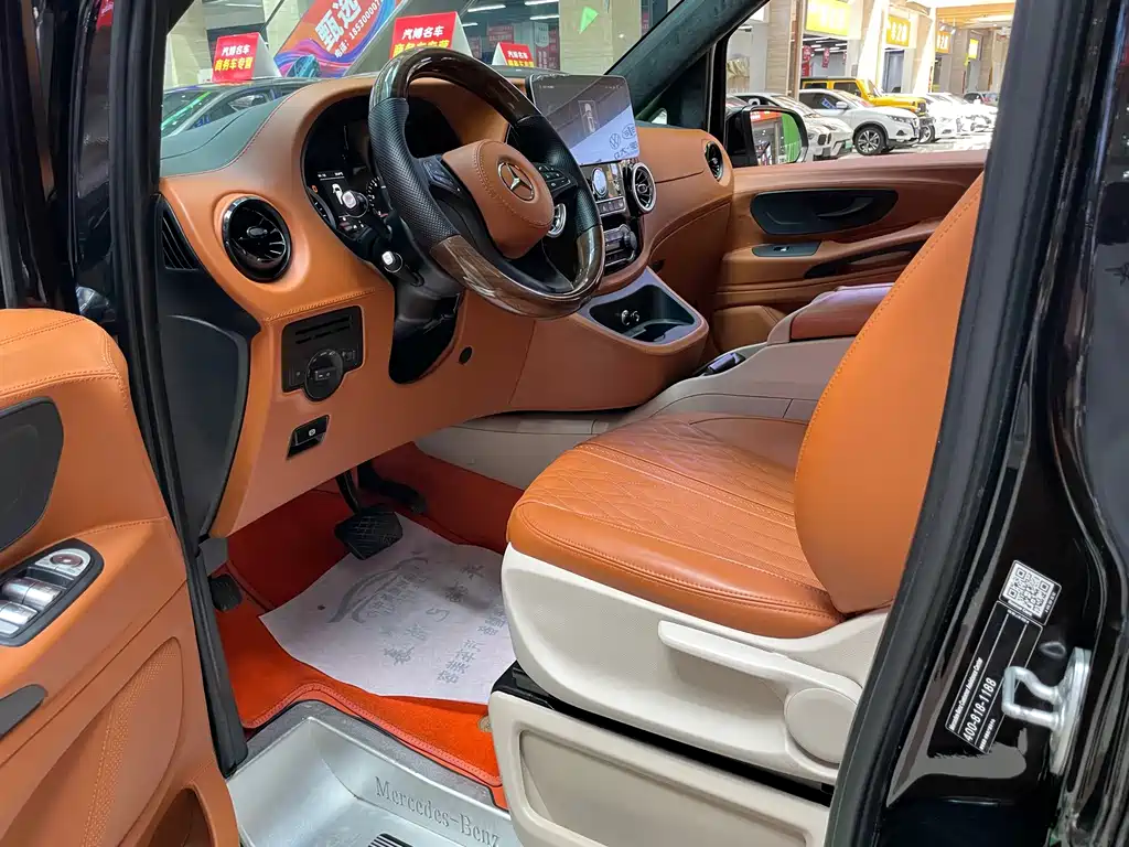 Mercedes-Benz Vito — миниатюра 13