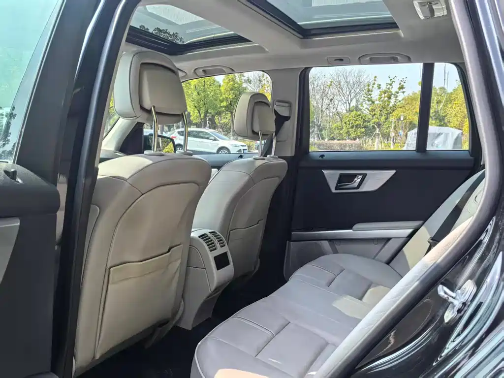 Mercedes-Benz GLK 2010 GLK 300 4MATIC Fashion